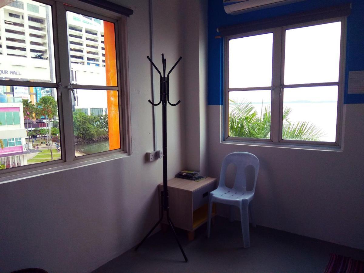 Sandakan Backpackers Hostel Esterno foto