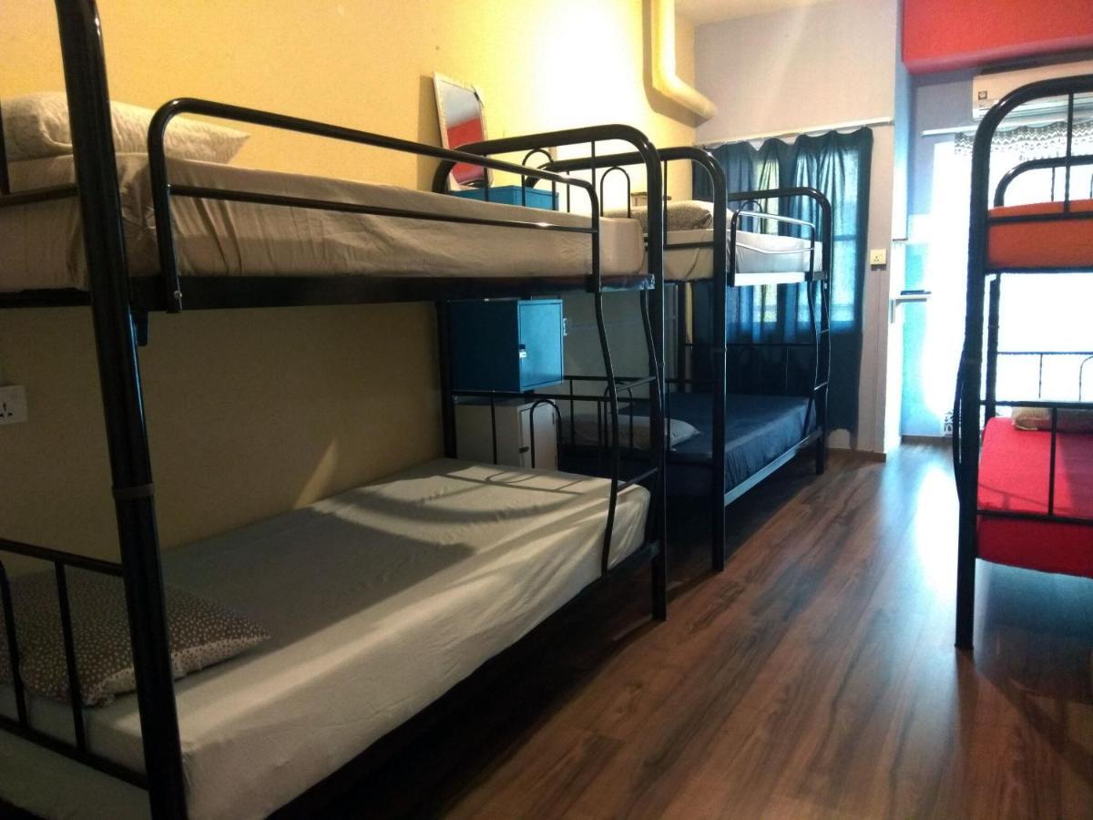 Sandakan Backpackers Hostel Esterno foto