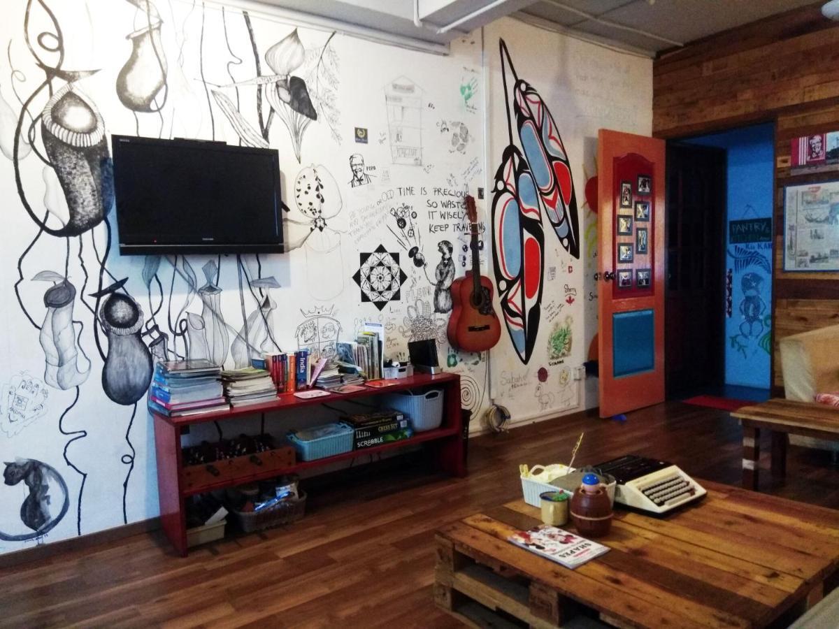 Sandakan Backpackers Hostel Esterno foto