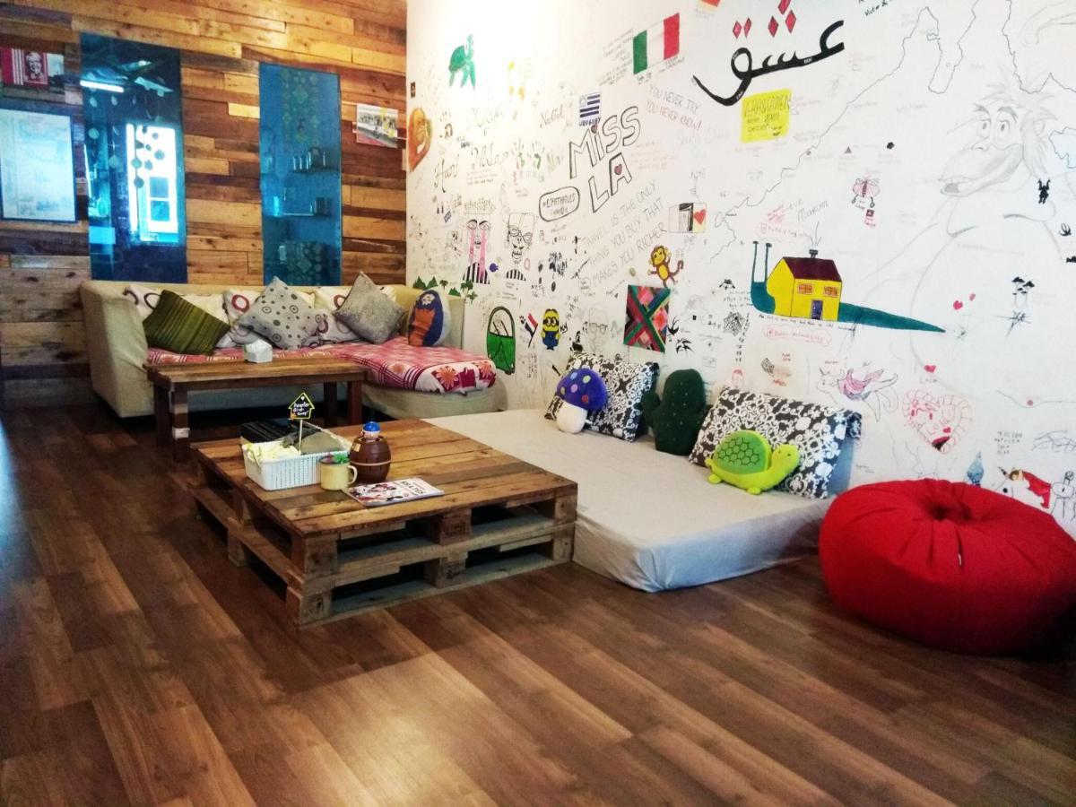 Sandakan Backpackers Hostel Esterno foto