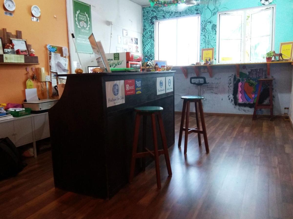 Sandakan Backpackers Hostel Esterno foto